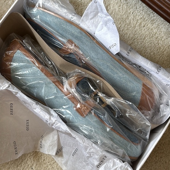 Brand New Guess Isaac Loafer Light Blue Denim Flats Neutral Tan Leather Trim - Picture 14 of 15